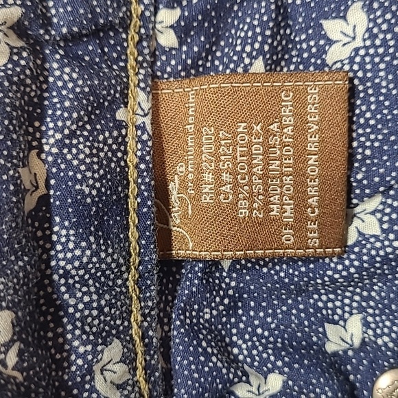 Paige Jeans Women's sz 27 Low Rise Flare Jeans Style # 0102-0047 - Picture 8 of 15